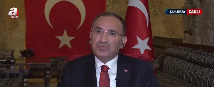 sanliurfada-secim-yarisi-ak-parti-sanliurfa-milletvekili-bekir-bozdag-a-haberde-konustu-sanliurfada-ak-parti-b-1711224167312.jpeg AK Parti Şanlıurfa Milletvekili Bekir Bozdağ DEM'in Yeniden Refah Partisi üzerindeki kirli hesabını A Haber'de anlattı: "Bu hesap tutmayacak" - 2