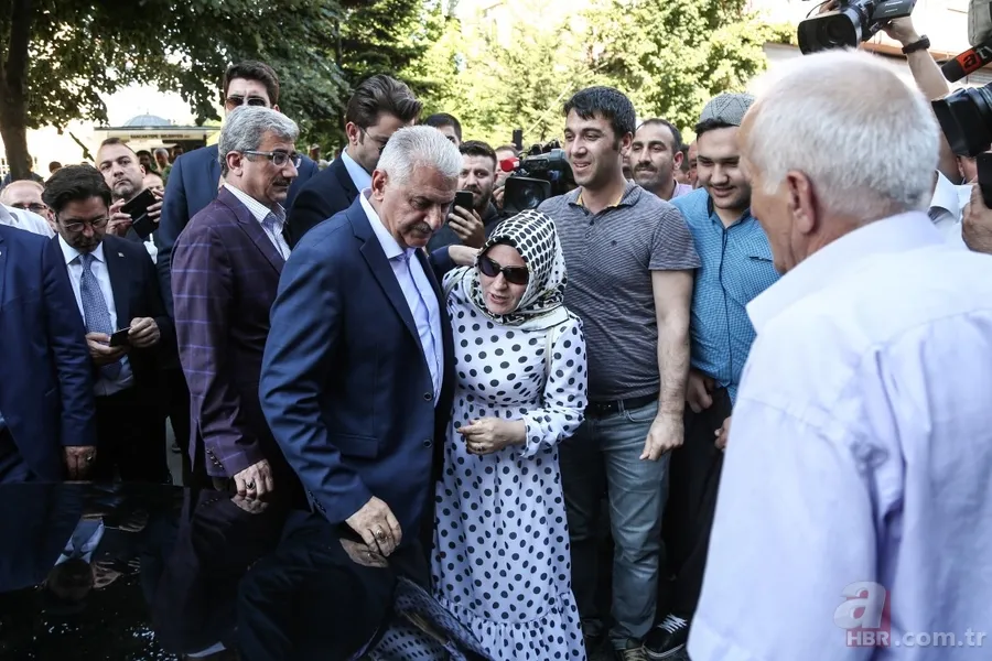 Binali Yıldırım cenaze törenine katıldı 10