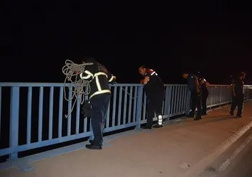 Köprüden göle atladılar! Erkek kurtuldu, kadın öldü