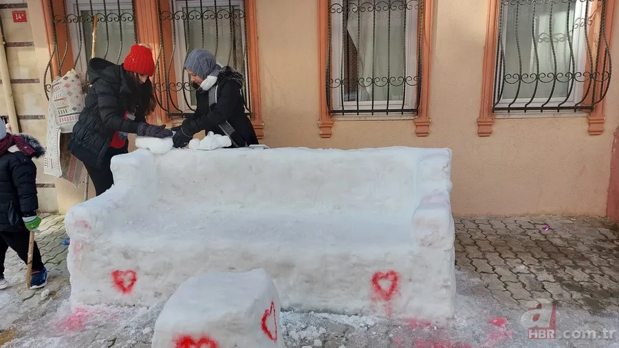 Küçükçekmece’de kardan sanat! Heykeller ilgi çekti 2