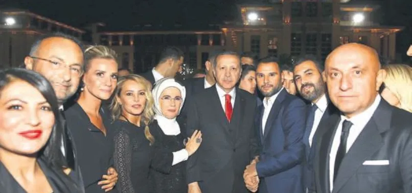 Ünlüler 30 Ağustos resepsiyonunu anlattı
