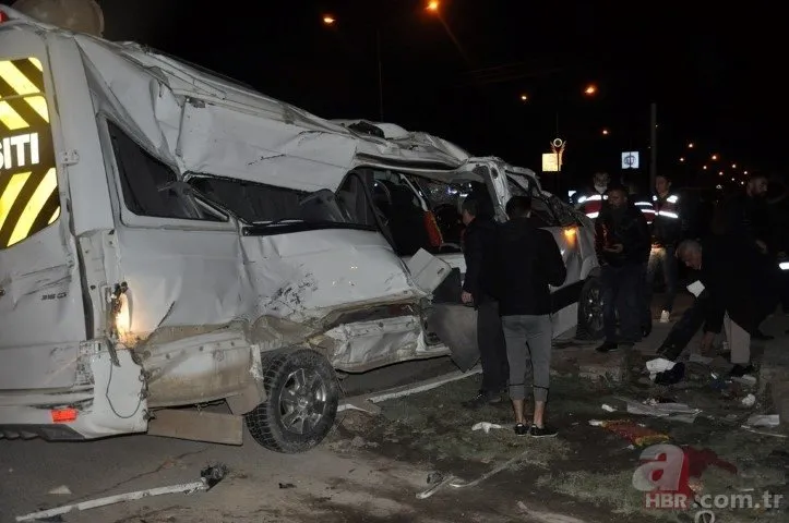 2 servis aracı zincirleme kazaya karıştı! Çok sayıda yaralı var