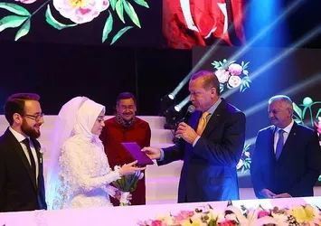 Sağlık Bakanı Akdağ oğlunu evlendirdi