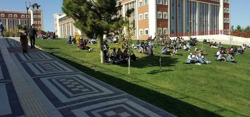 AFAD Başkanı'ndan deprem açıklaması: Hasarlı binalara girmeyin