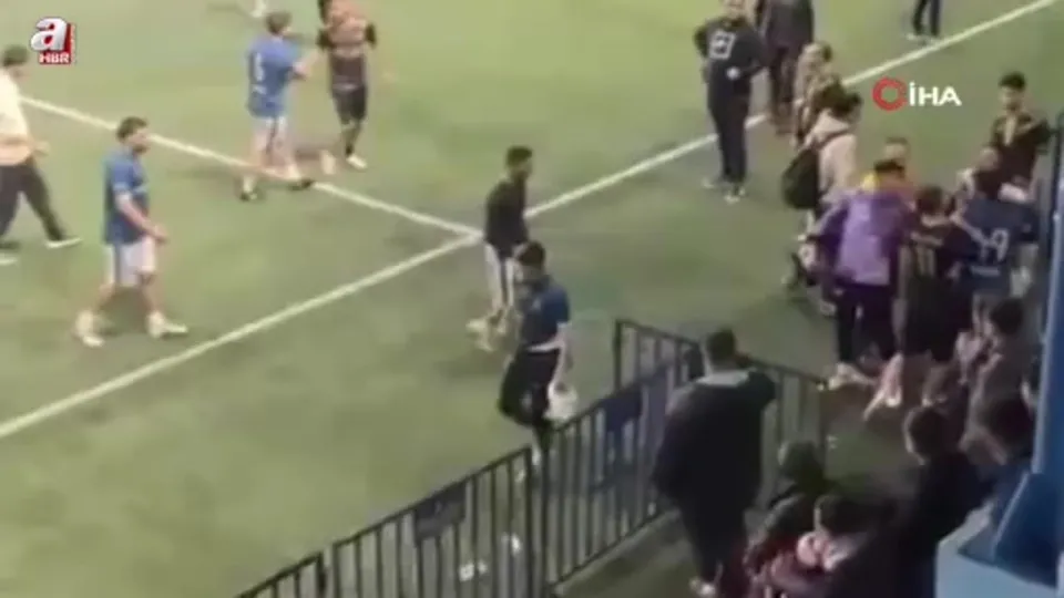 Halı saha maçı kavgayla bitti