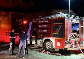 Kırıkkale'de yangın! Tekstil atölyesinden alevler yükseldi