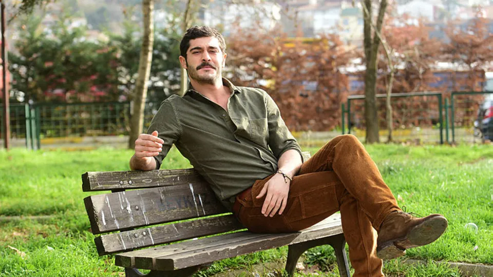 Maraşlı'nın yıldızı Burak Deniz memleketiyle gündem oldu! Bakın aslen nereliymiş