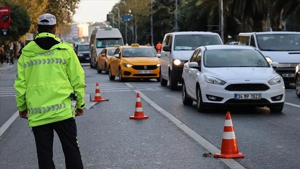 yola-cikacaklar-dikkat-istanbulda-bu-yollar-trafige-kapatildi-iste-alternatif-guzergahlar-1698553756073.jpeg Yola çıkacaklar dikkat! İstanbul'da bu yollar trafiğe kapatıldı! İşte alternatif güzergahlar... - 2