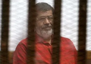 Muhammed Mursi'ye müebbet hapis cezası