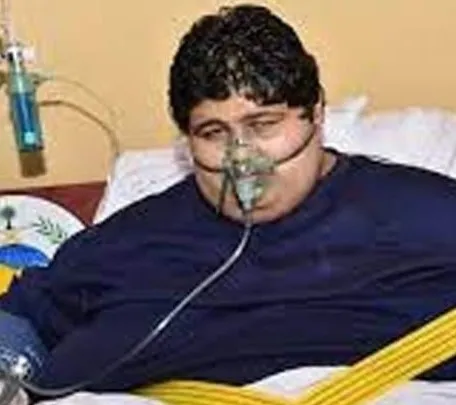 dunyanin-en-kilolu-adaminin-son-hali-saskina-cevirdi-evinden-vincle-cikarilmisti-tam-542-kilo-verdi-1671268758375.jpg Dünyanın en kilolu adamının son hali şaşkına çevirdi! | Evinden vinçle çıkarılmıştı tam 542 kilo verdi! - 4