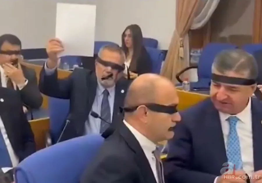 Yeni Parti'den siyah bantlı provokasyon! Halk TV'ye destek şovu alay konusu oldu: AK Parti'den olay gönderme 3