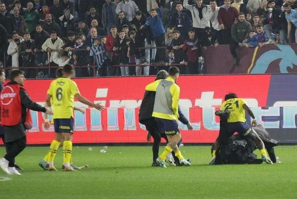 trabzonspor-fenerbahce-macinin-pfdk-sevkleri-aciklandi-iste-sevk-edilen-futbolcular-1711965741807.jpeg TFF Trabzonspor-Fenerbahçe maçının sevklerini açıkladı! İşte PFDK'ya sevk edilen futbolcular - 2