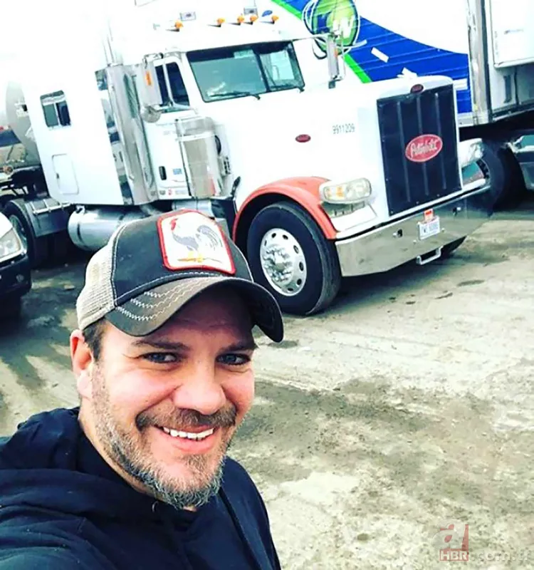 Çocukken bırakıp gitmişti! Tolga Karel yıllar sonra oğlunu paylaştı 10