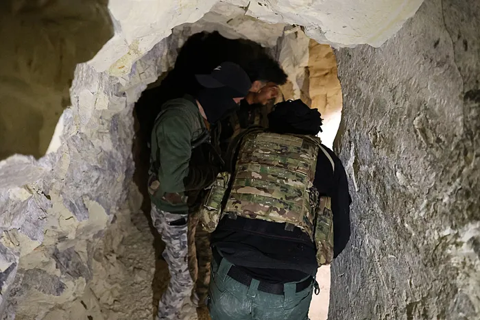 SMO güçleri tünellerde terörist avına çıkıyor! İşte o görüntüler