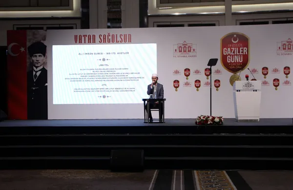 İstanbul Valisi Ali Yerlikaya’dan gazilere yemek