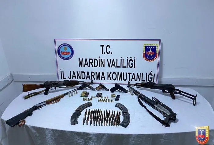 Mardin’de cephanelik ele geçirildi - 1