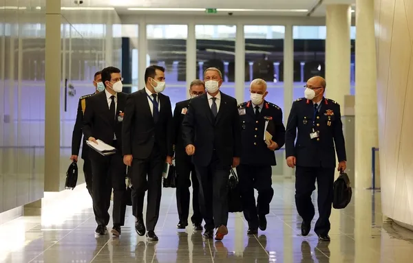Milli Savunma Bakanı Hulusi Akar'dan Brüksel'de kritik temas! - 2