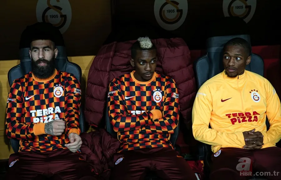 Feghouli attı, Terim sevinçten havalara uçtu! Galatasaray - Kayserispor maçından çarpıcı kareler 21