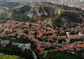 Kütahya'da bir mahalle karantinaya alındı