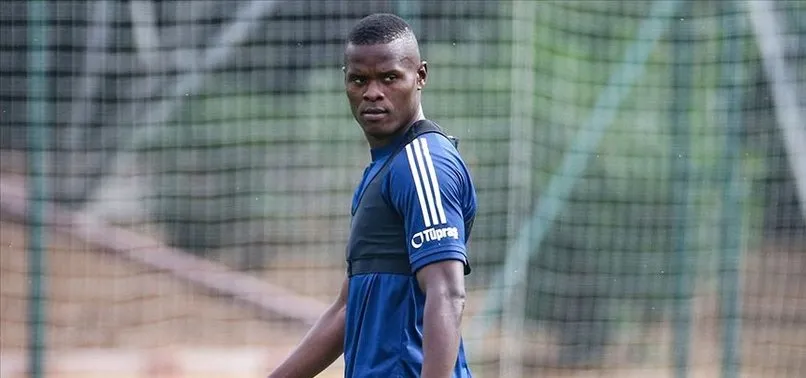 Fenerbahçe’ye Samatta’dan kötü haber! Antwerp bonservisini almayacak