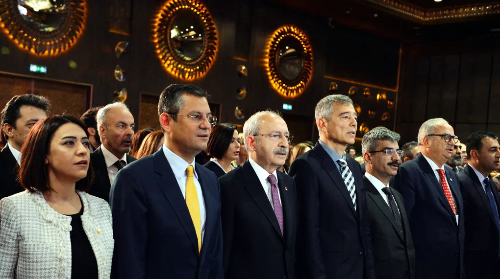 CHP'de koltuk savaşı kızıştı: Özgür Özel’den Kılıçdaroğlu’na "Pazartesi" muhtırası