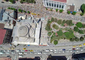 Vatandaşlar akın etti! Mahmutbey Stadı havadan böyle görüntülendi