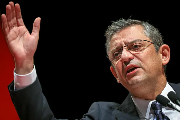 1705732630082.jpg CHP'nin içi cadı kazanı gibi! Vekiller Özgür Özel'e isyan etti: Bizi nasıl dışlarsın! - 5