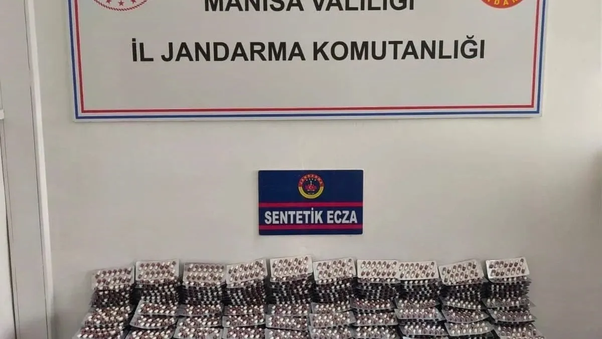 Manisa'da 19 bin 376 sentetik hap ele geçirildi