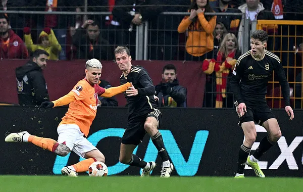 avrupa-fatihi-son-dakikalarda-icardi-ile-guldu-galatasaray-3-2-sparta-prag-mac-sonucu-1708028851428.jpg Avrupa Fatihi son dakikalarda Icardi ile güldü! Galatasaray 3-2 Sparta Prag (MAÇ SONUCU) - 5