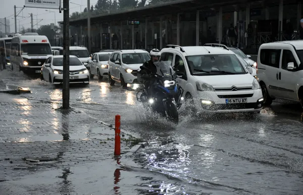 hava-durumu-meteoroloji-istanbul-ve-bircok-il-icin-saat-verip-uyardi-bugun-hava-nasil-olacak-istanbul-ankara-izmir-22-haziran-2021-1624332806712.jpg HAVA DURUMU | Meteoroloji İstanbul ve birçok il için saat verip uyardı| Bugün hava nasıl olacak? İstanbul Ankara İzmir 22 Haziran 2021 - 3
