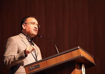 Bakan Bozdağ: Referandum 16 Nisan'da