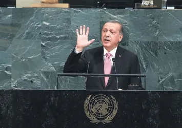 Başkan Erdoğan'ın kaleme aldığı Daha Adil Bir Dünya Mümkün raflardaki yerini aldı! Geliri AFAD'a bağışlanacak