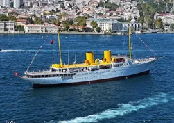 Dolmabahçe açıklarında TCG Savarona! Eğitim gemisi İstanbul liman ziyaretine başladı