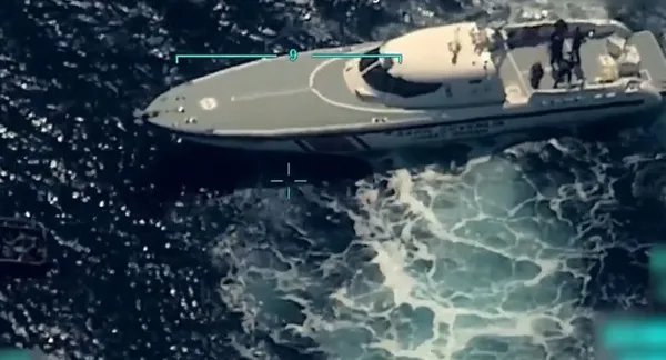 Son dakika: Ege Denizi’nde düzensiz göçmenlere Yunan zulmü! Türkiye görüntüleri paylaştı