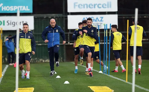 Son dakika | Fenerbahçe Denizlispor maçına Zeki Murat Göle ile çıkacak