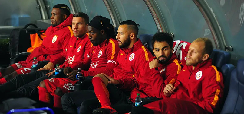 Galatasaray'da ilk yolcu Chedjou