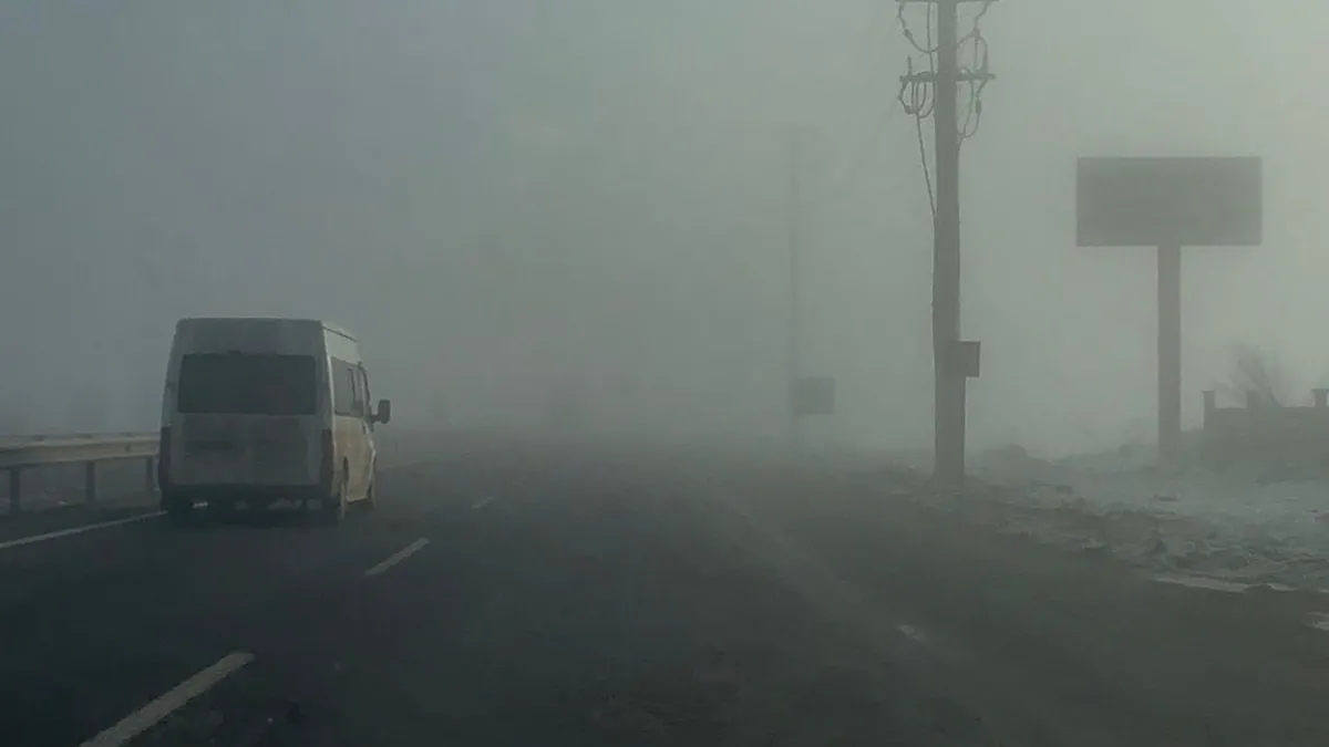 Diyarbakır'da sis etkisini sürdürüyor