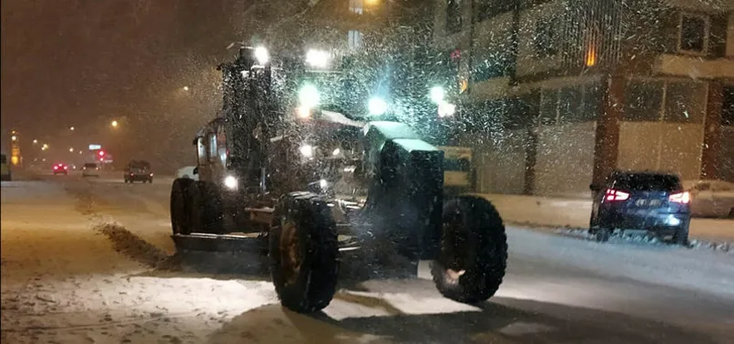 Son dakika: Van’da okullara kar engeli