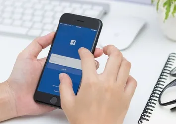 Facebook'ta 'gizlilik' skandalı