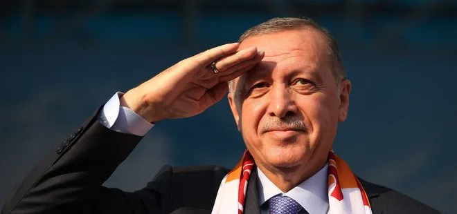 Başkan Erdoğan’dan asker selamlı İstiklal Marşı paylaşımı