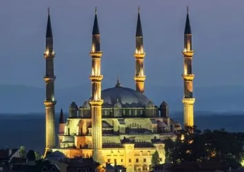 Selimiye Camisi'nde ilk sabah namazı kılındı