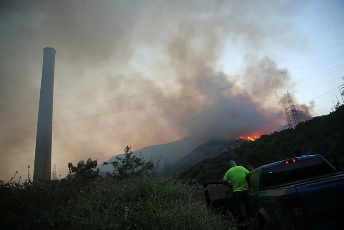 Son dakika: Milas’ta yangın: Alevler Kemerköy Termik Santrali’ne sıçradı