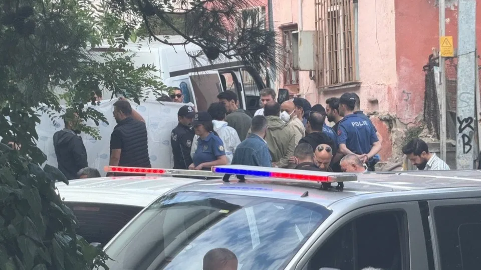 Çöp konteynerinde parçalanmış ceset! Naaşın kime ait olduğu belli oldu mu? A Haber olay yerinde
