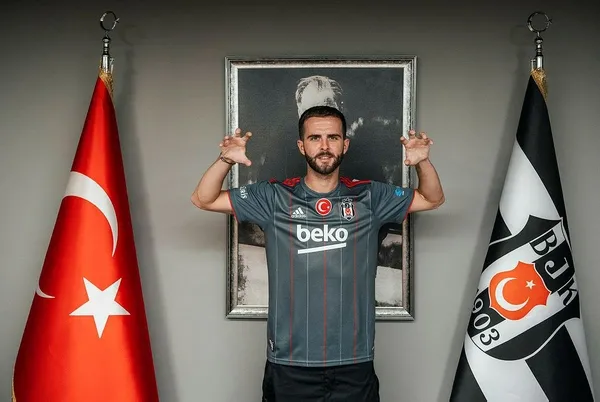 Beşiktaş, Şampiyonlar Ligi kadrosunu açıkladı! Miralem Pjanic...