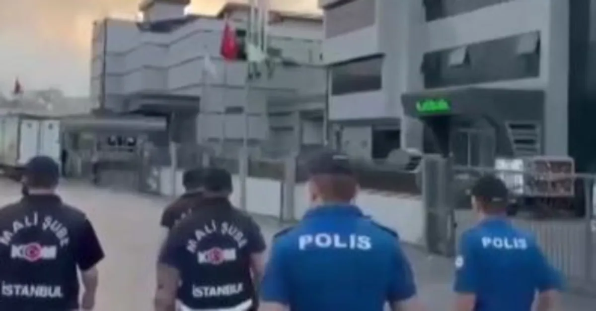 MİT'ten FETÖ'nün mali yapılanmasına darbe