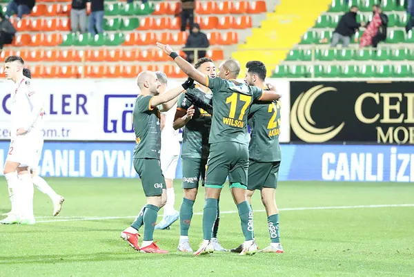 alanyaspor-6-hatayspor-0-mac-sonucu-alanyadan-gol-sov-1642695676182.jpg Alanyaspor: 6 - Hatayspor: 0 MAÇ SONUCU | Alanya'dan gol şov - 2