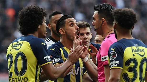 uefa-avrupa-ligi-heyecani-tum-hiziyla-devam-ediyor-fenerbahce-aek-larnaca-maci-ne-zaman-saat-kacta-fb-aek-larn-1664978390059.jpg Fenerbahçe-AEK Larnaca maçı ne zaman, saat kaçta? UEFA Avrupa Ligi heyecanı tüm hızıyla devam ediyor! FB-AEK Larnaca maçı canlı yayın bilgileri - 1
