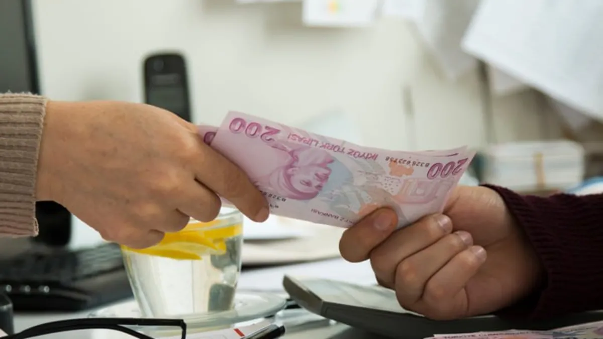 Vakıfbank aylık 2.896 TL'den başlayan taksitlerle 40.000 TL ihtiyaç kredisi veriyor