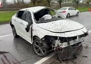 Samsun’da otomobil takla attı