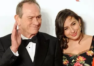 Ünlü oyuncu Tommy Lee Jones'in kızı otel odasında ölü bulundu